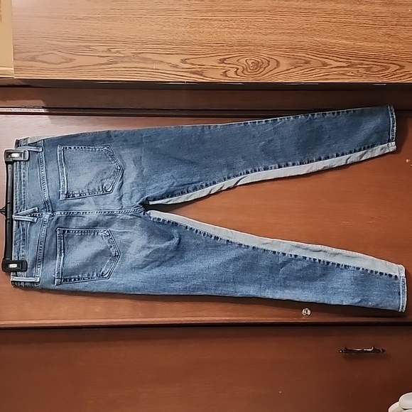 Good American Two Tone Jeans Sz 4/27 - Picture 2 of 10